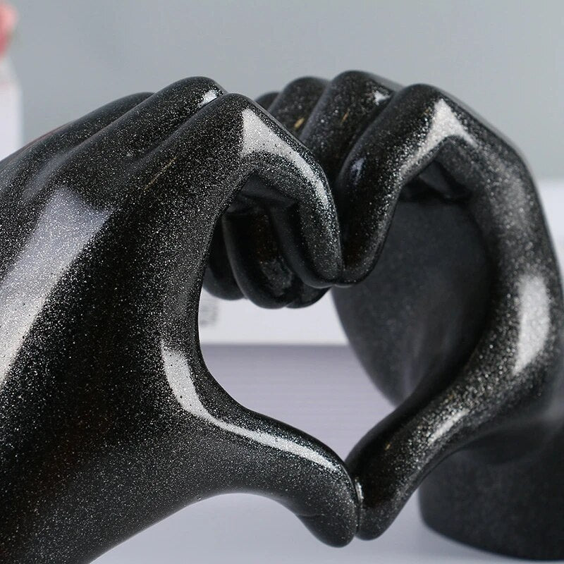 CasaFinesse™ Nordic Heart Hands Statue