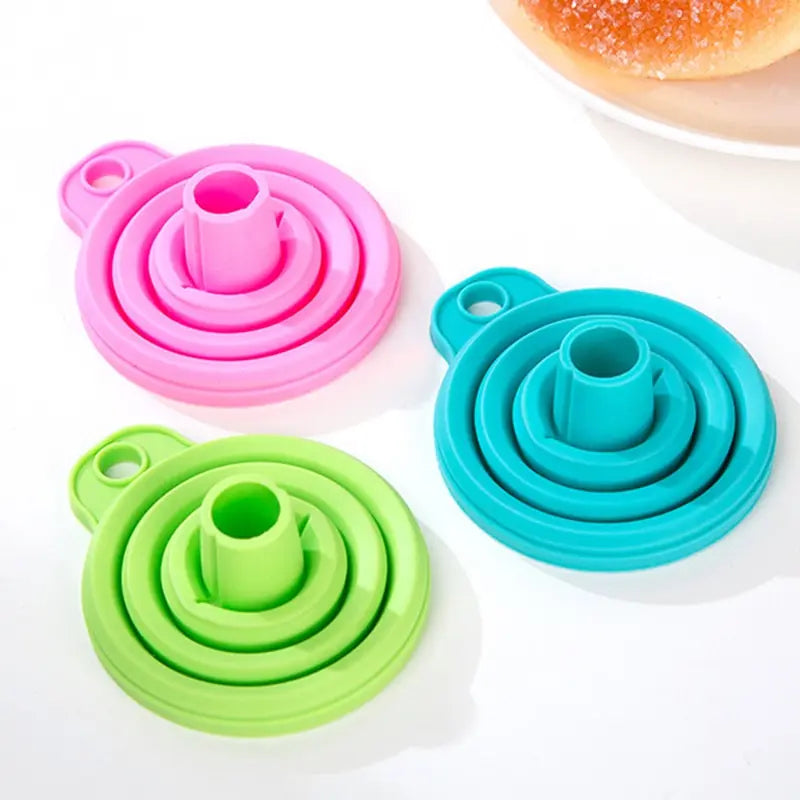 Household Telescopic Funnel Kitchen Tool - High Temperature Resistant Mini Folding Funnel - 4 Colors Available