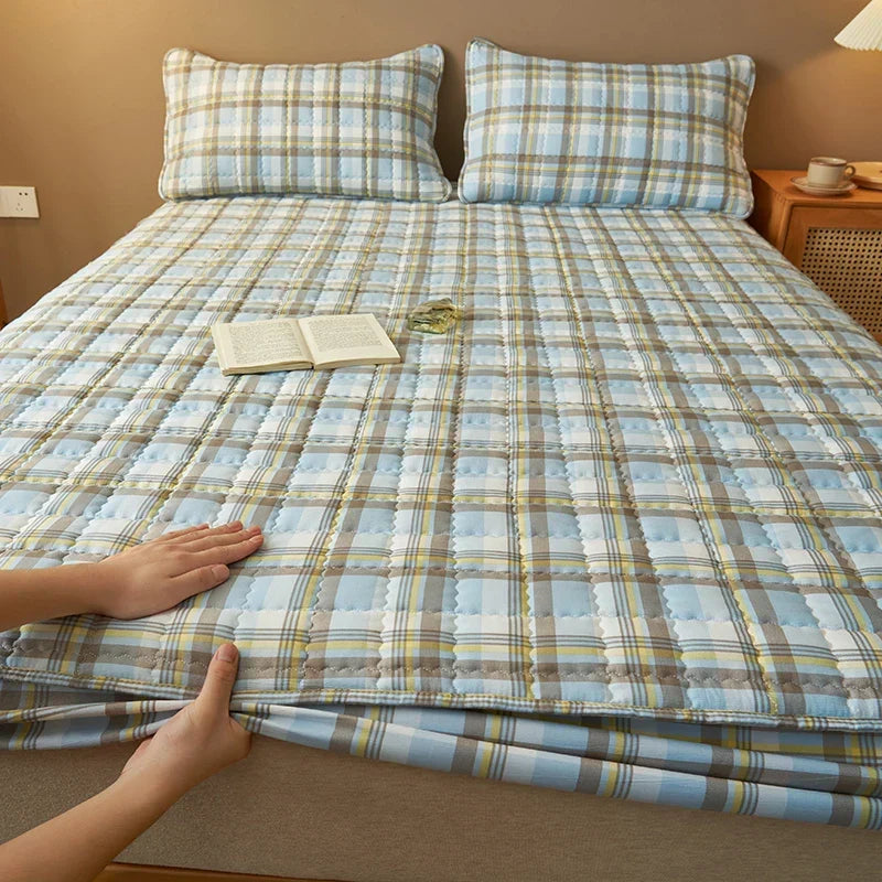 Mattress Protector Quilted Plaid Cover Breathable Antibacterial Bedding Fall 2025 Fresh Sleep