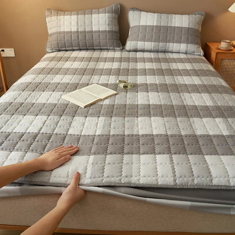 Mattress Protector Quilted Plaid Cover Breathable Antibacterial Bedding Fall 2025 Fresh Sleep