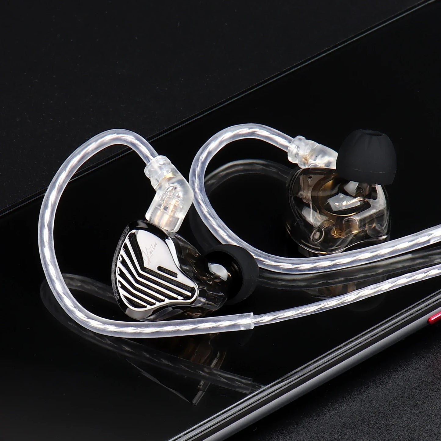 Earphones Dynamic Driver HiFi Earbuds With Detachable Cable For DJ Use Summer 2026 Trend
