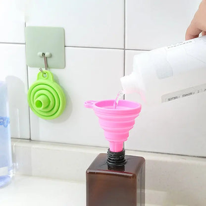 Household Telescopic Funnel Kitchen Tool - High Temperature Resistant Mini Folding Funnel - 4 Colors Available