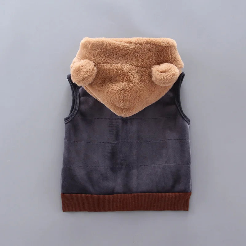 Pattern and styling on the baby bear hooded tracksuit and jacket set - view 14
