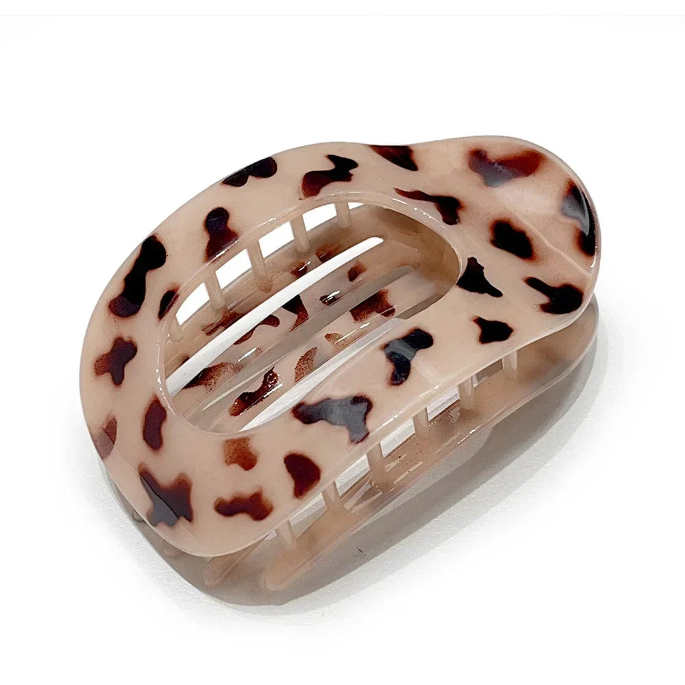 Hair Claw Clip Oval Design Leopard Print Acrylic Barrettes Spring 2026 Trend Gift