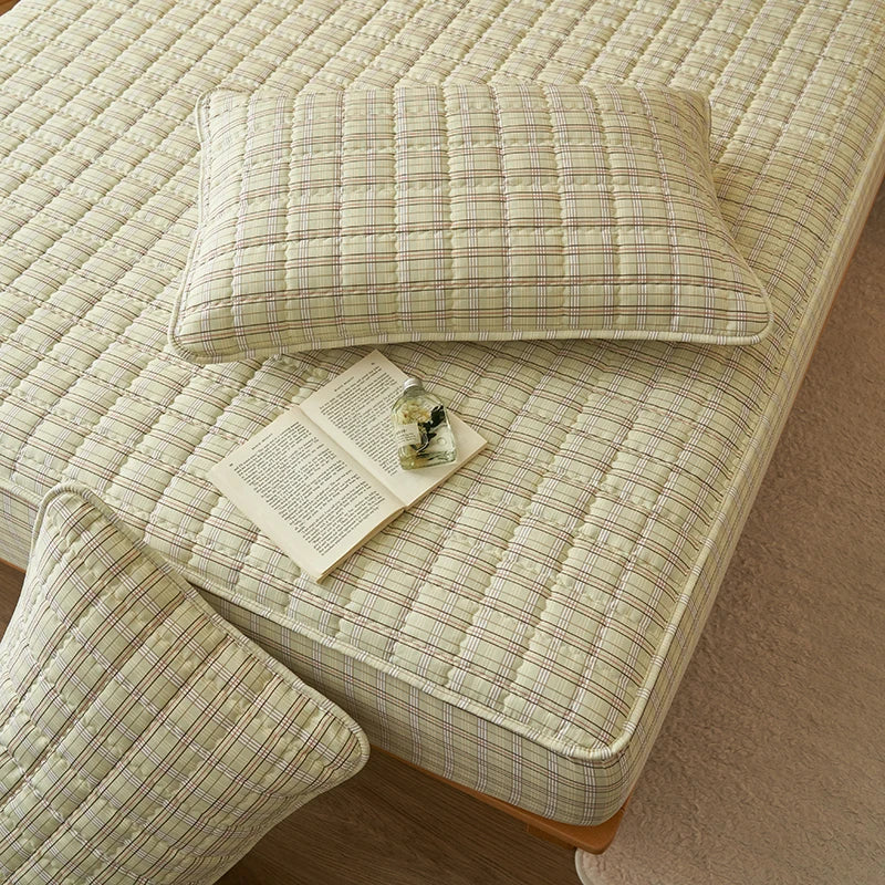 Mattress Protector Quilted Plaid Cover Breathable Antibacterial Bedding Fall 2025 Fresh Sleep