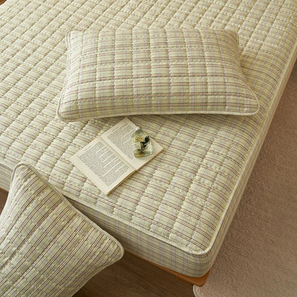 Mattress Protector Quilted Plaid Cover Breathable Antibacterial Bedding Fall 2025 Fresh Sleep