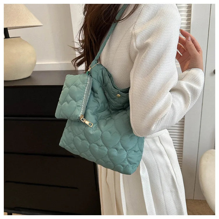Cozy women's quilted tote – padded square shoulder bag, polyester, casual everyday