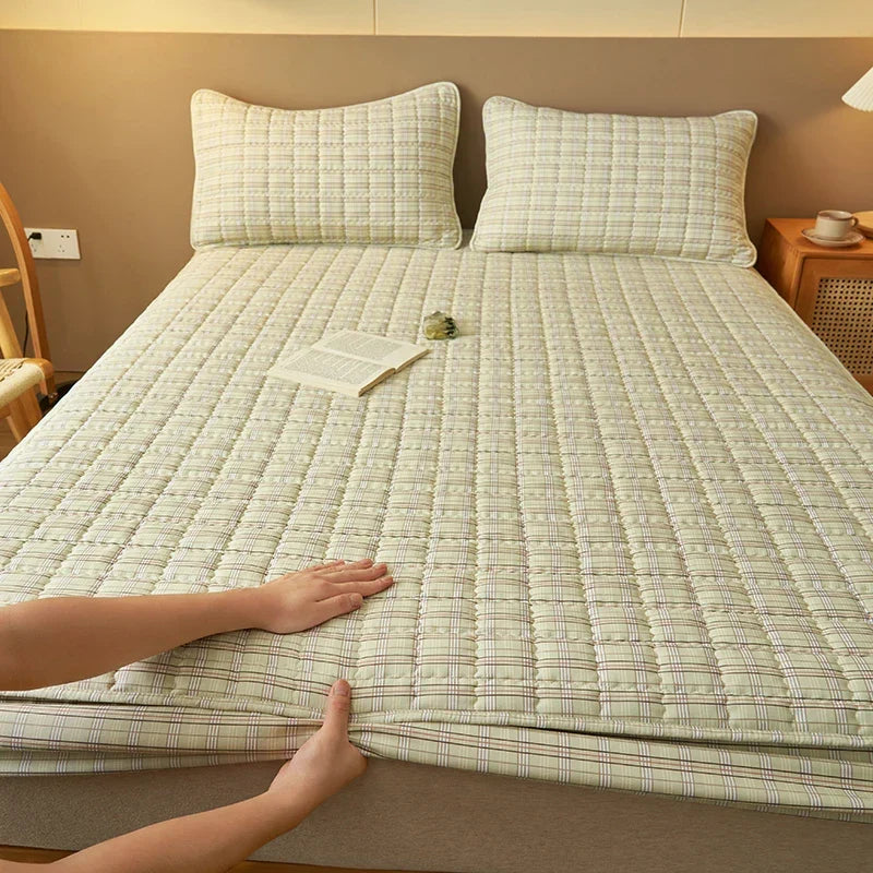 Mattress Protector Quilted Plaid Cover Breathable Antibacterial Bedding Fall 2025 Fresh Sleep