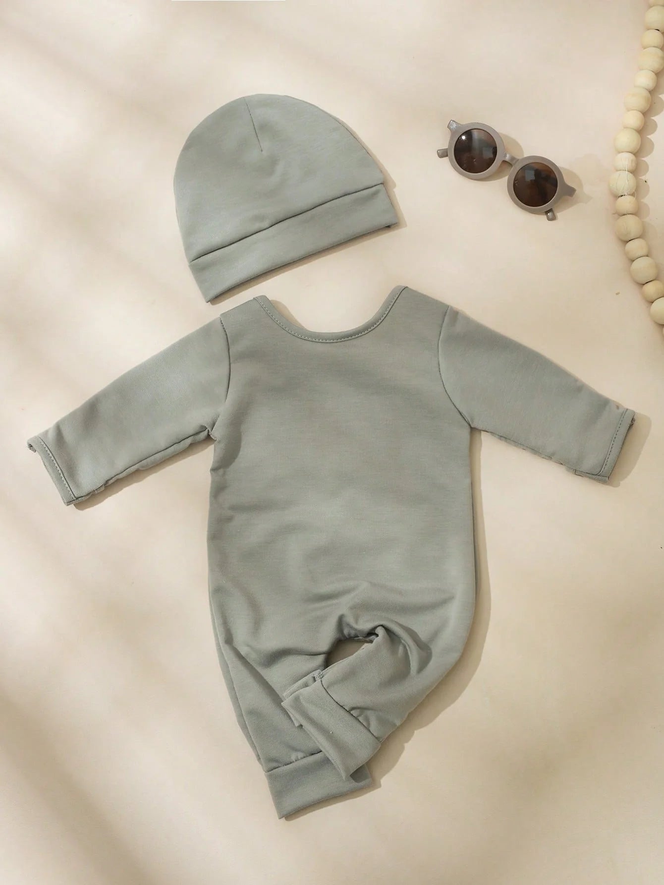 Soft fabric texture on infant boys letter print daily wear