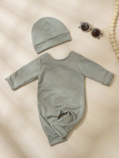 Soft fabric texture on infant boys letter print daily wear