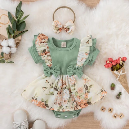 Detailed finish on the baby girls striped bowknot romper dress - view 16