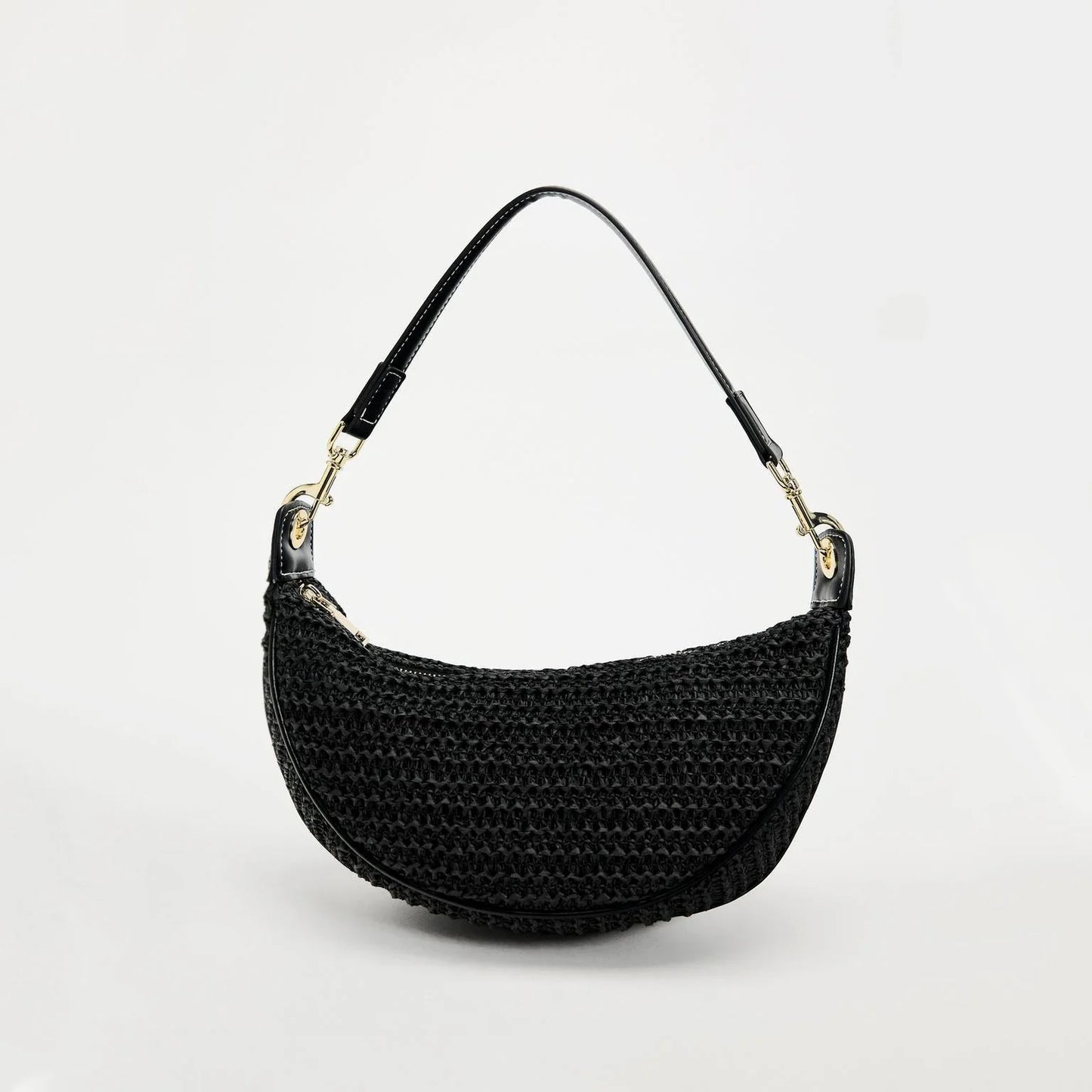 Lightweight women's woven straw shoulder bag – hobo style, crossbody, for beach & summer