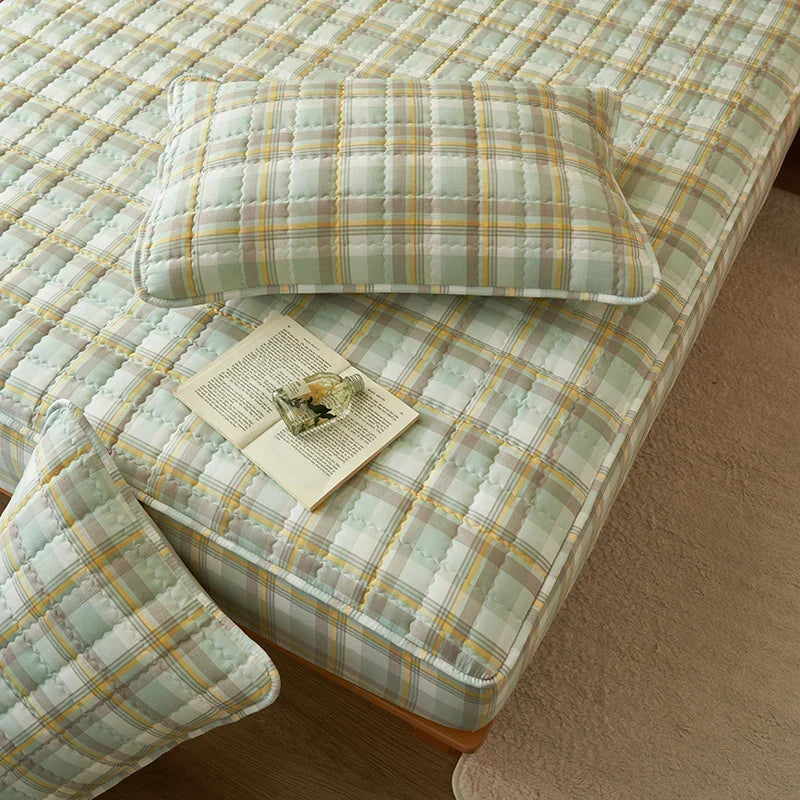 Mattress Protector Quilted Plaid Cover Breathable Antibacterial Bedding Fall 2025 Fresh Sleep