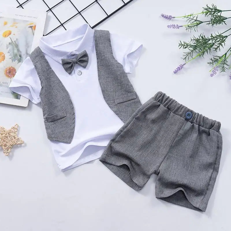 Fabric details of the boys casual t-shirt and shorts set - view 6
