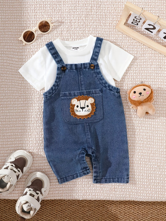 Baby boys two-piece outfit with short-sleeve top and lion patch overalls