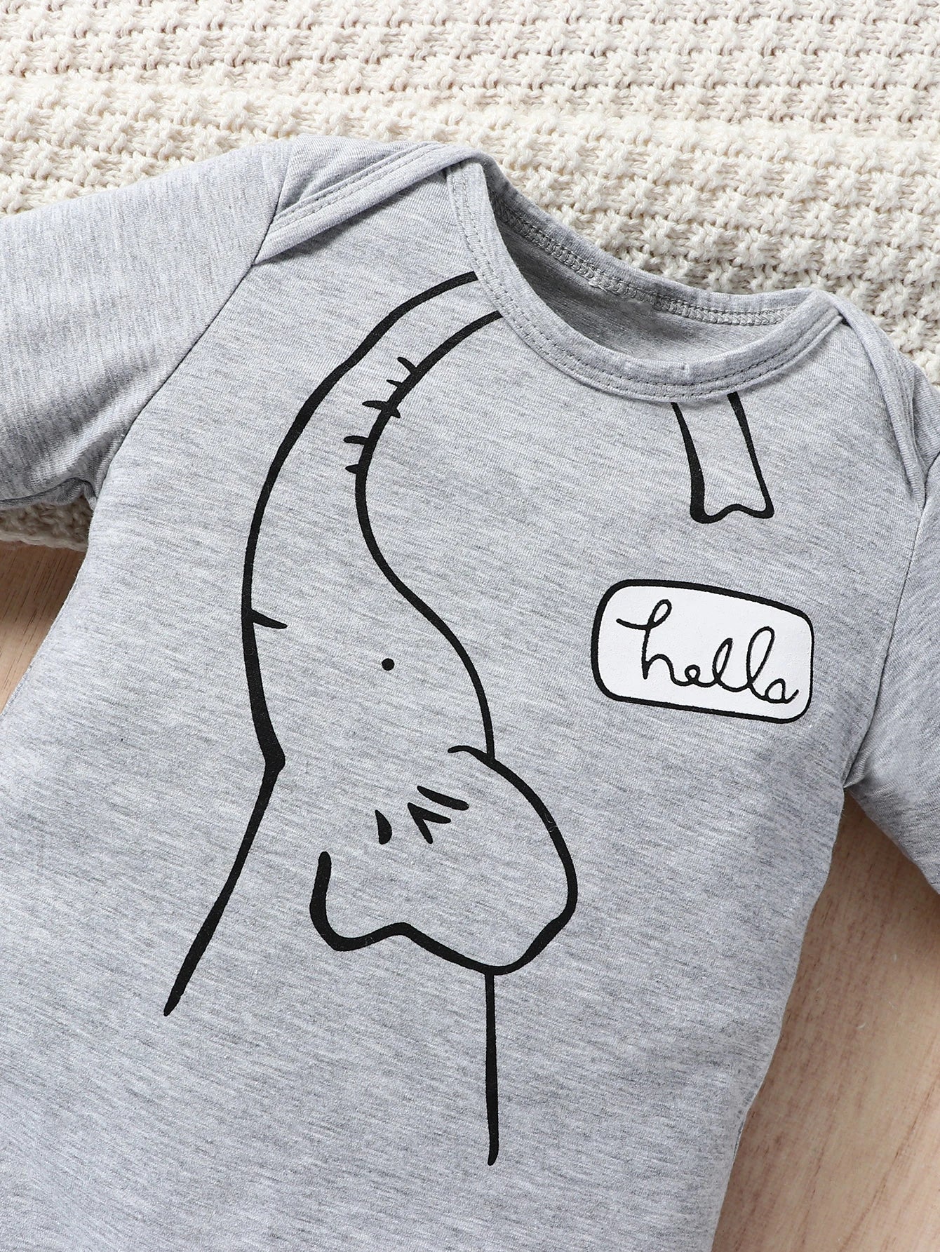Matching hat and casual jumpsuit set for baby boys