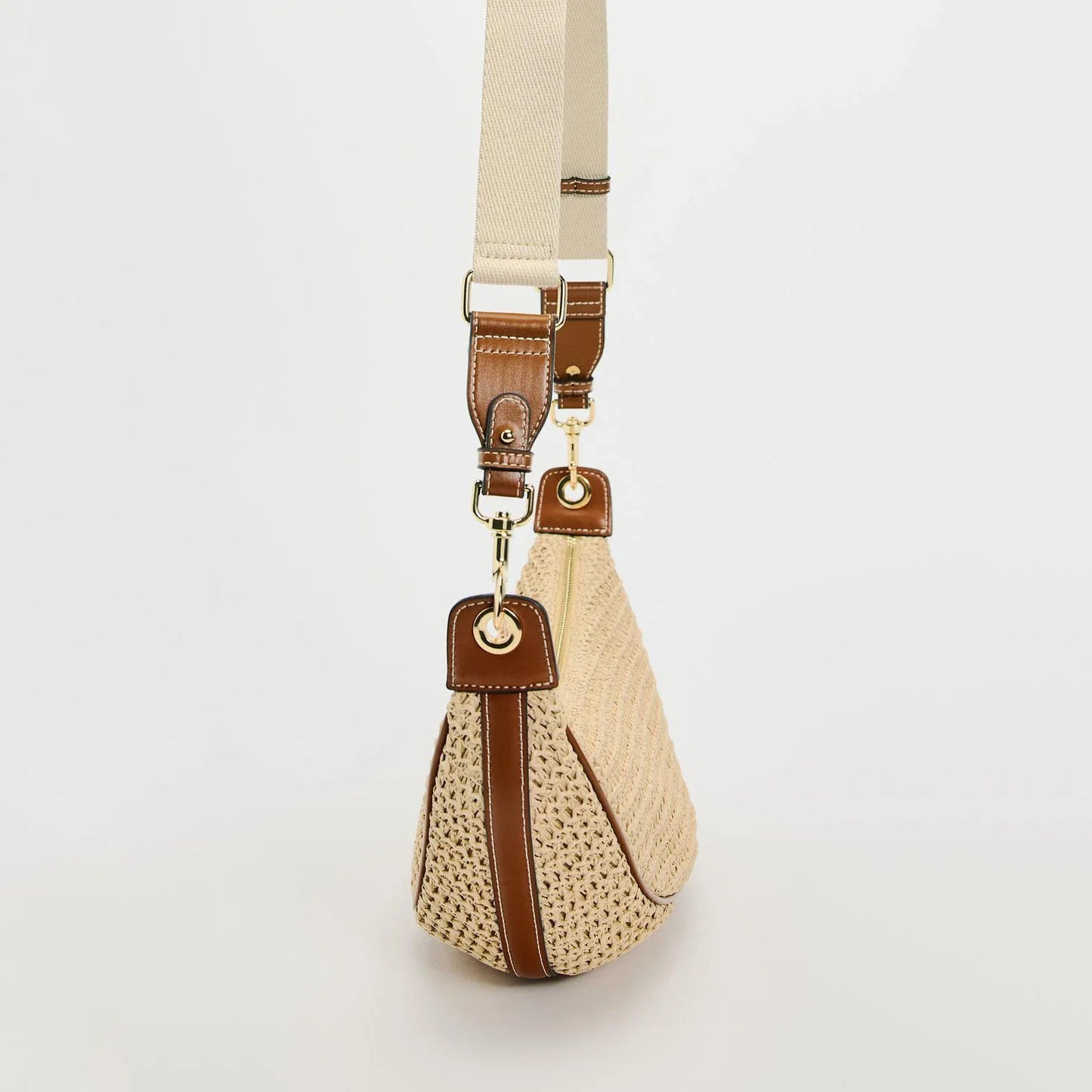 Lightweight women's woven straw shoulder bag – hobo style, crossbody, for beach & summer