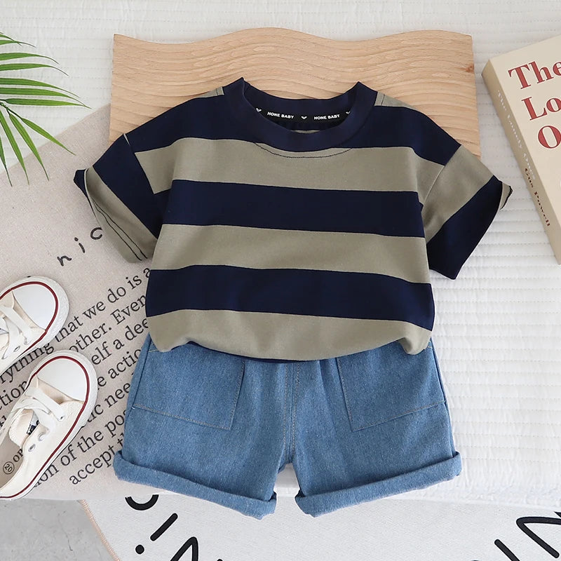 Striped pattern detail on boys short-sleeve summer top