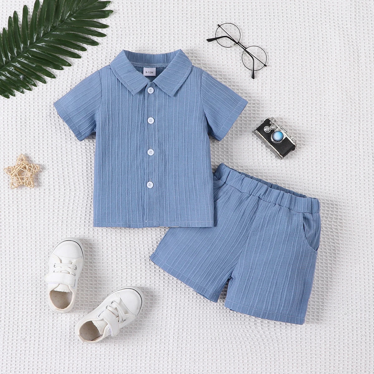 Woven jacquard short sleeve shirt and shorts set in a smart casual style