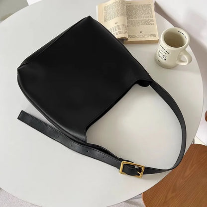 Crossbody Bag Large Capacity Bucket Bag Fall 2026 Trend Versatile Everyday Carry