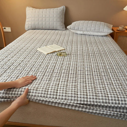 Mattress Protector Quilted Plaid Cover Breathable Antibacterial Bedding Fall 2025 Fresh Sleep