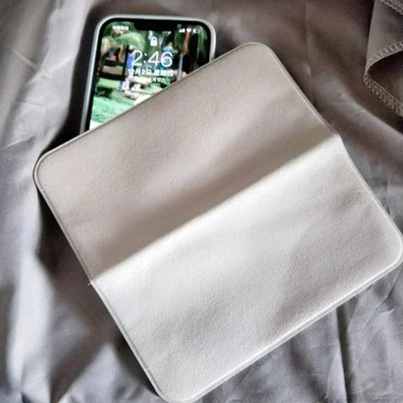 Microfiber Polishing Cloth for Phone's and Laptops - Safe Cleaning Wipes