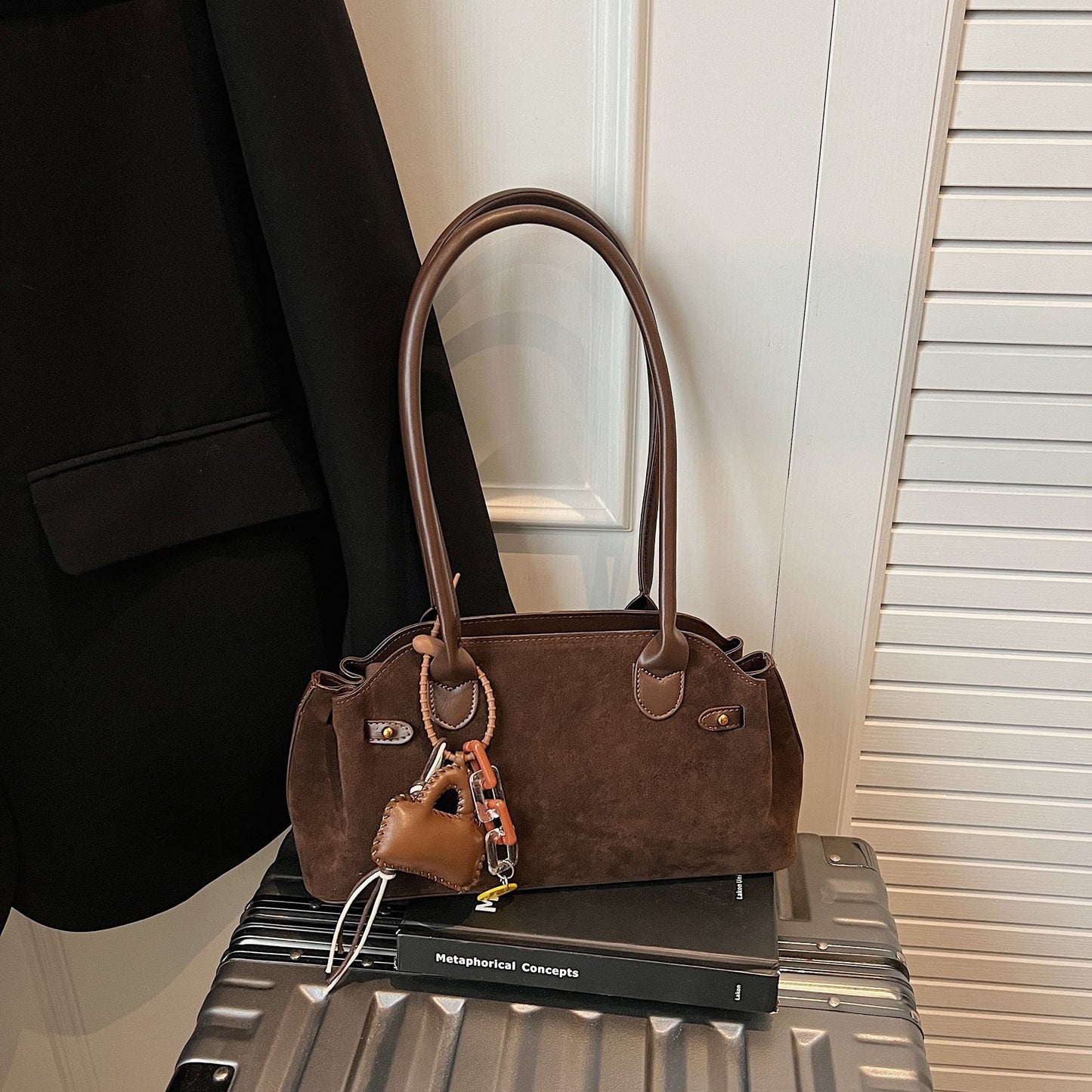 Soft Women's Top-Handle Handbag - Durable, Shell-Shaped, Suede, Everyday Wear, Daily Bag