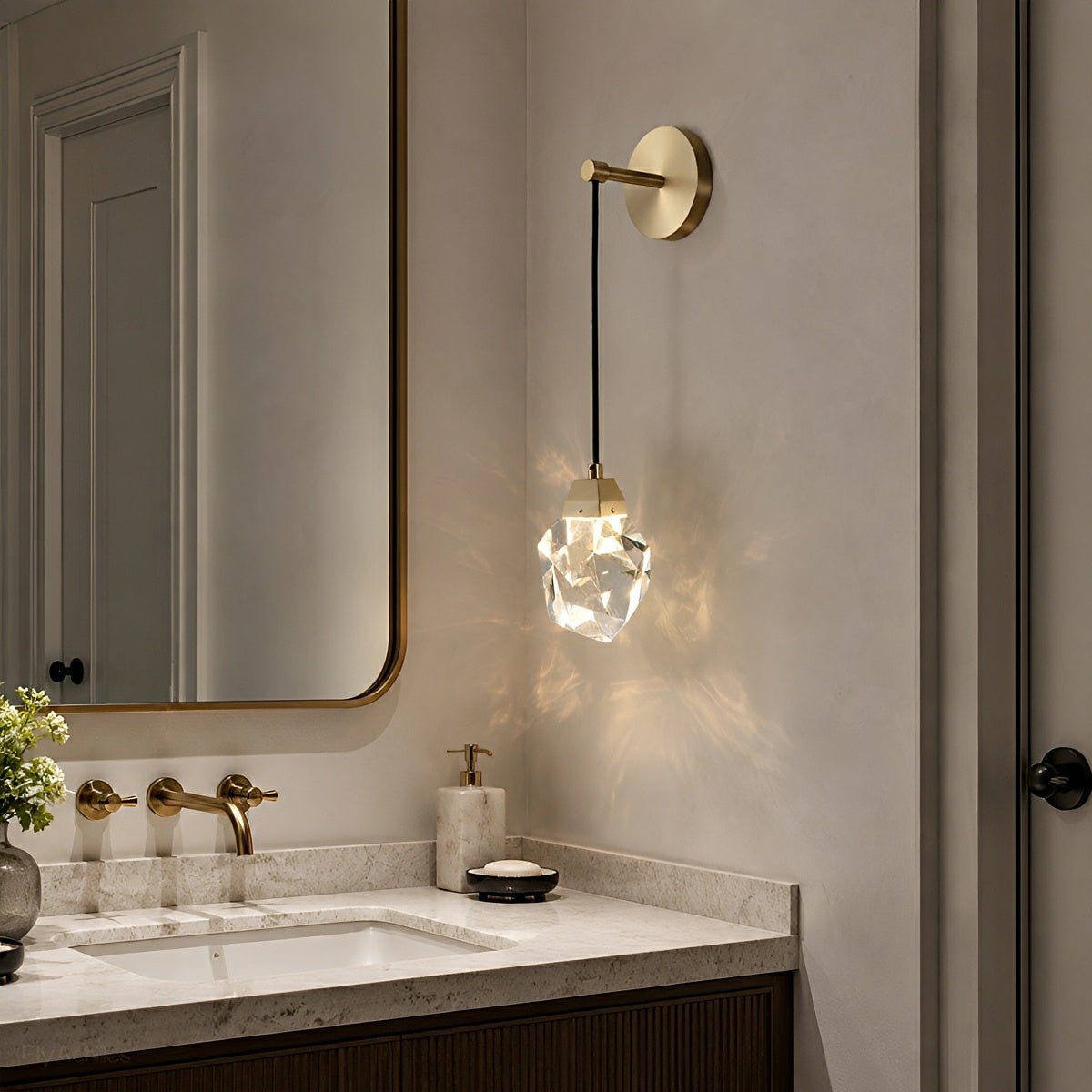 Modern Luxury Faceted Crystal Wall Sconce - Flare Shack
