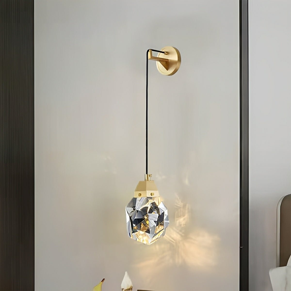 Modern Luxury Faceted Crystal Wall Sconce
