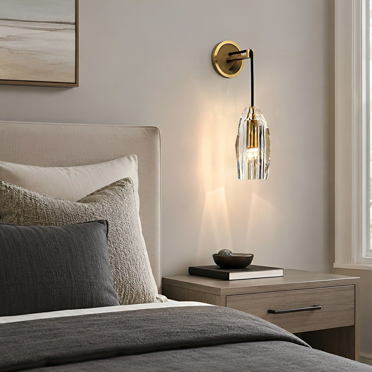 Modern Ribbed Crystal Wall Sconce