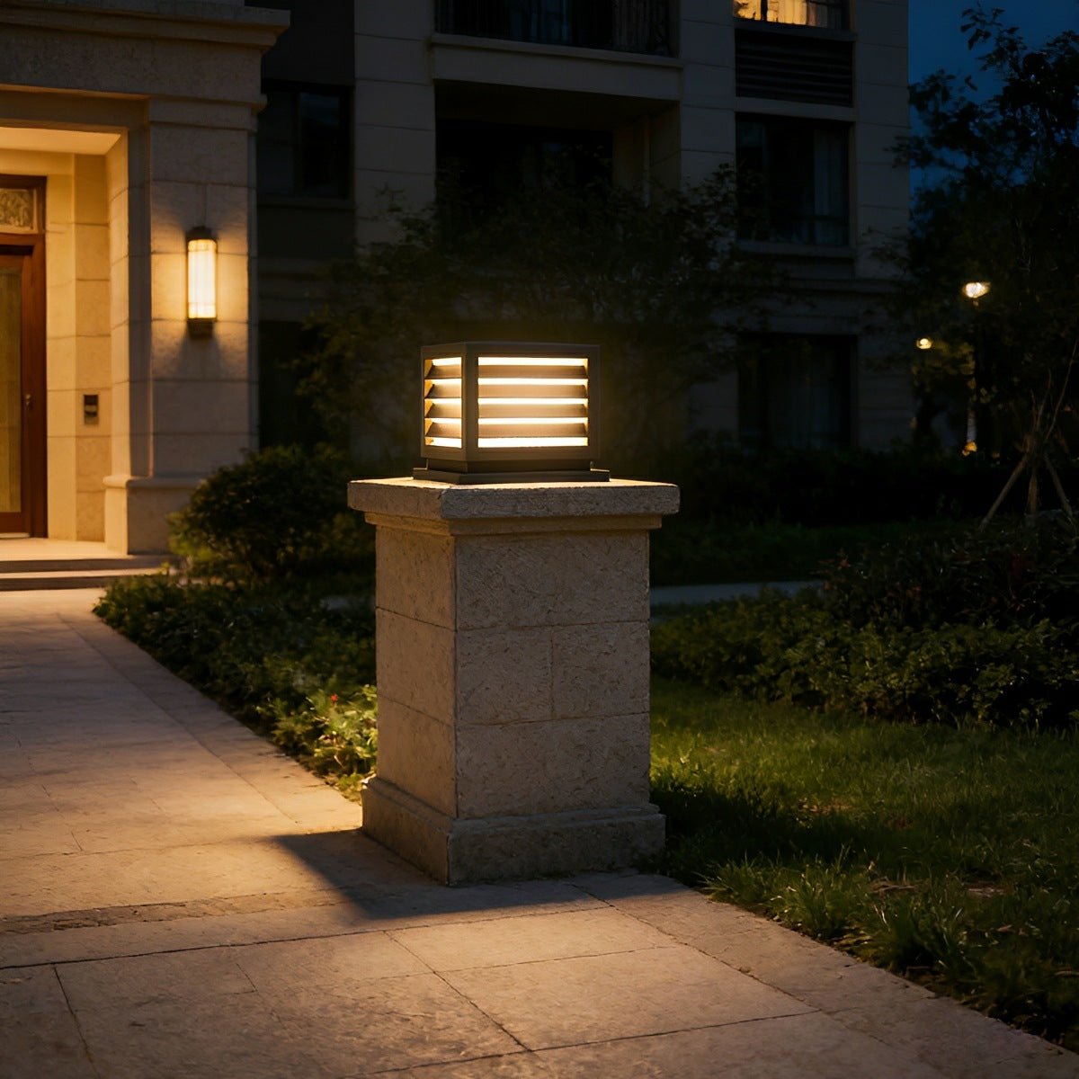 Outdoor Square Grille Post Cap Lights Fence Column Light