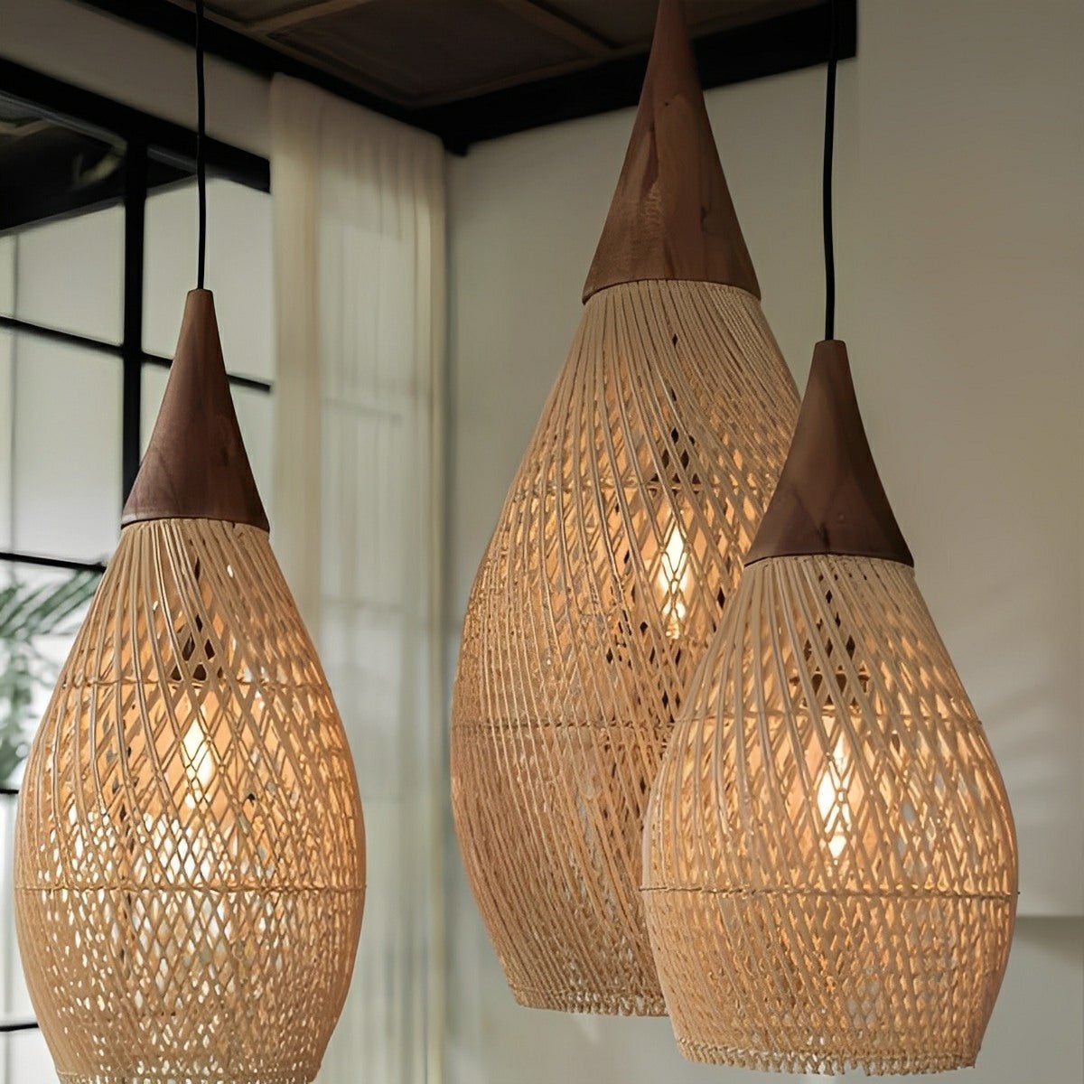 Teardrop-shaped Handmade Rattan Pendant Light – Boho Woven Hanging Lamp