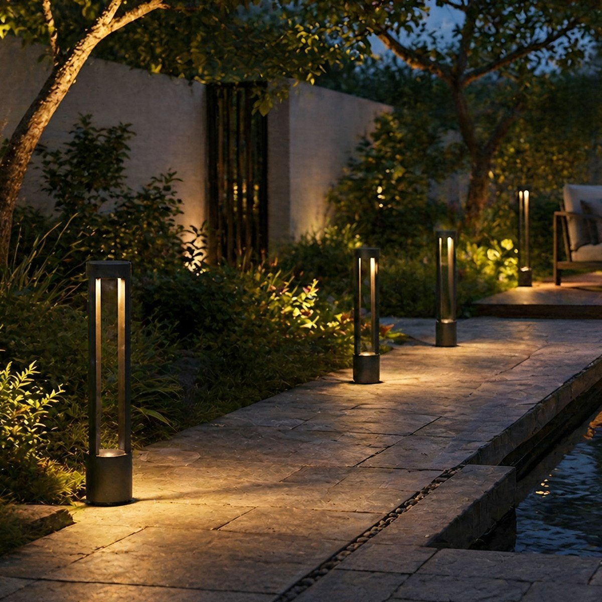 Waterproof Hollow Cylindrical Shaped LED Lamp Post Lights