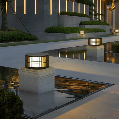 Waterproof Round Powerd LED Outdoor Post Lights