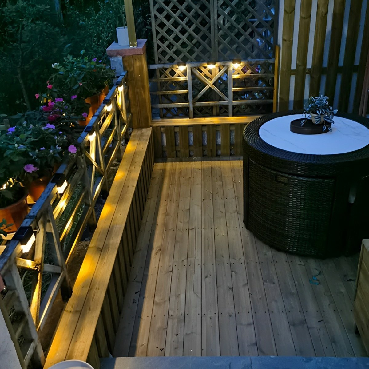 Waterproof Solar Modern Outdoor Fence Wall Lights
