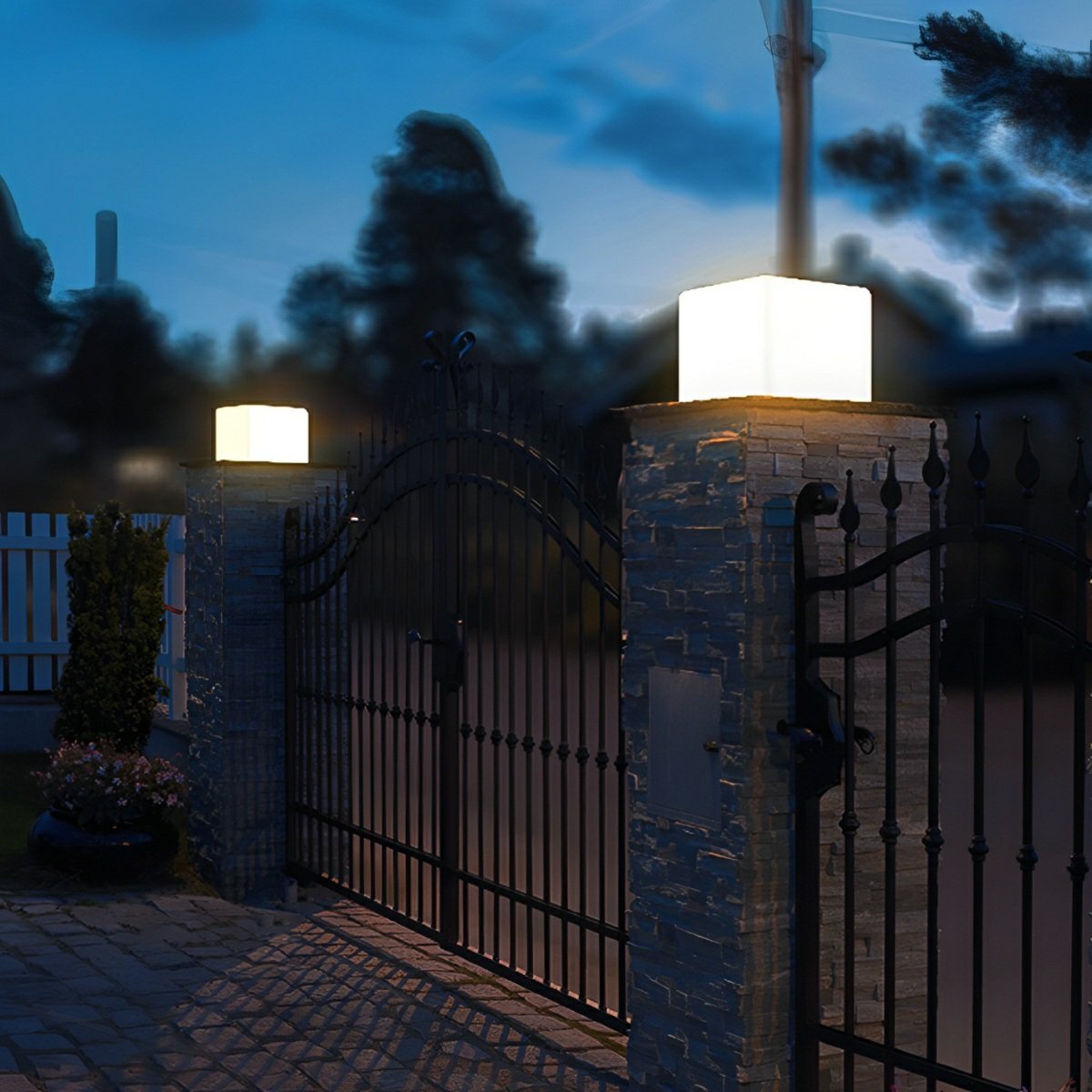 Waterproof Solar Modern Square LED Outdoor Post Lights - Flare Shack